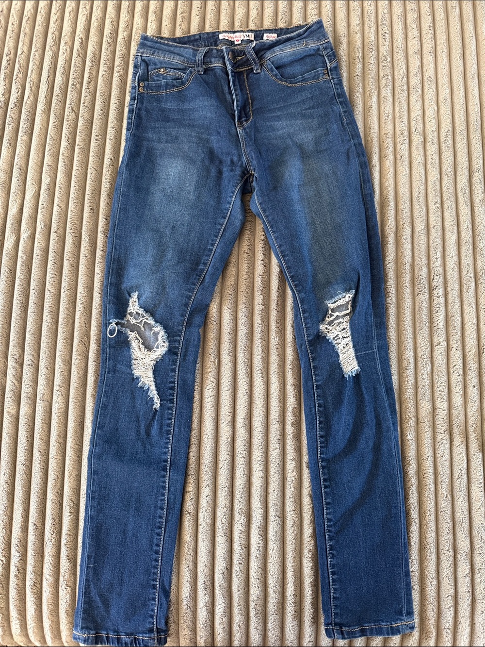YMI Dark Blue Skinny Jeans with Knee Rips